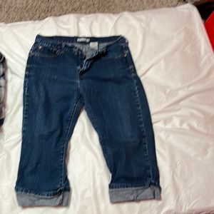 Levi’s capri size 10